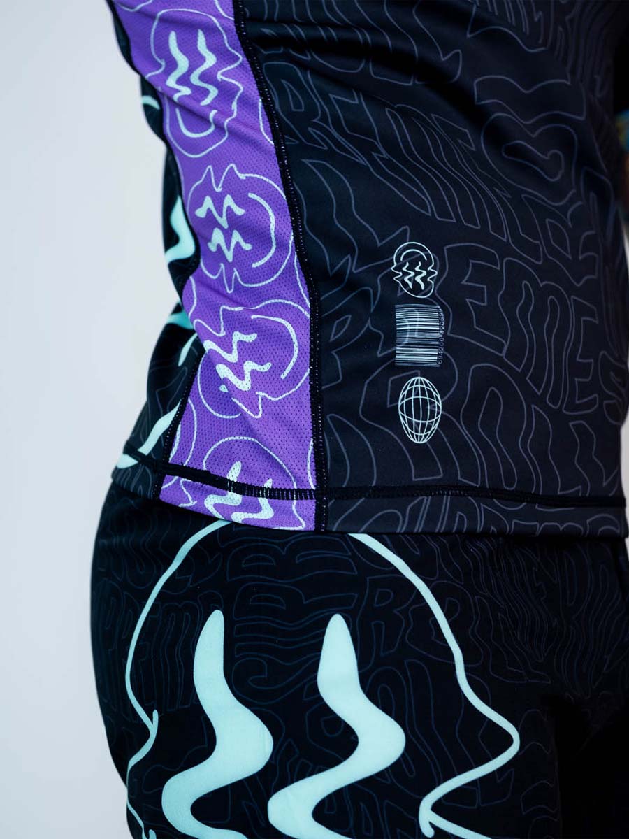 The Rave Ultraviolet Brain Freeze Short Sleeve Rash Guard - Image 6